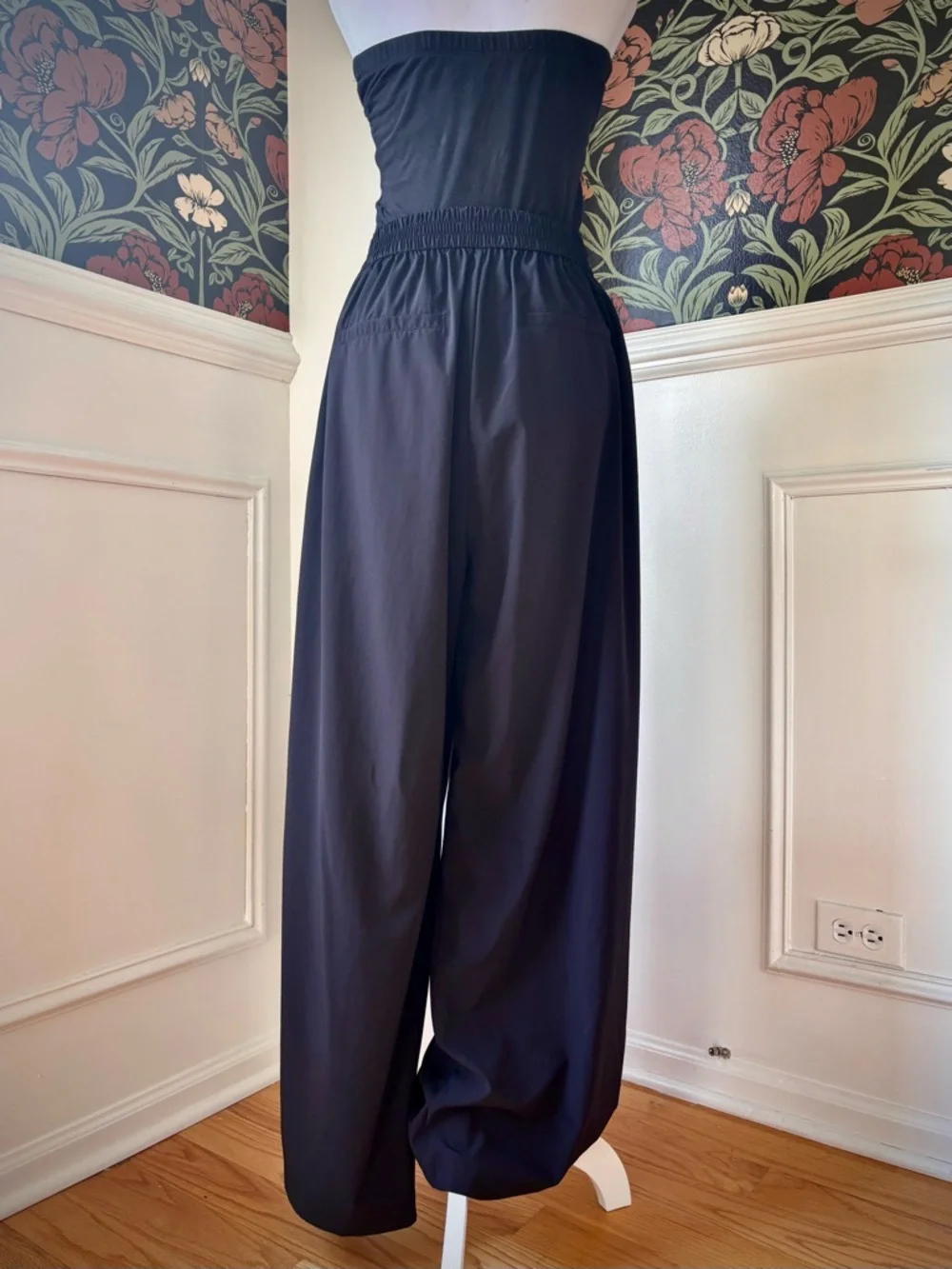 LOFT ▪️ High Rise Lightweight Wide Leg Pant - Picture 6 of 9